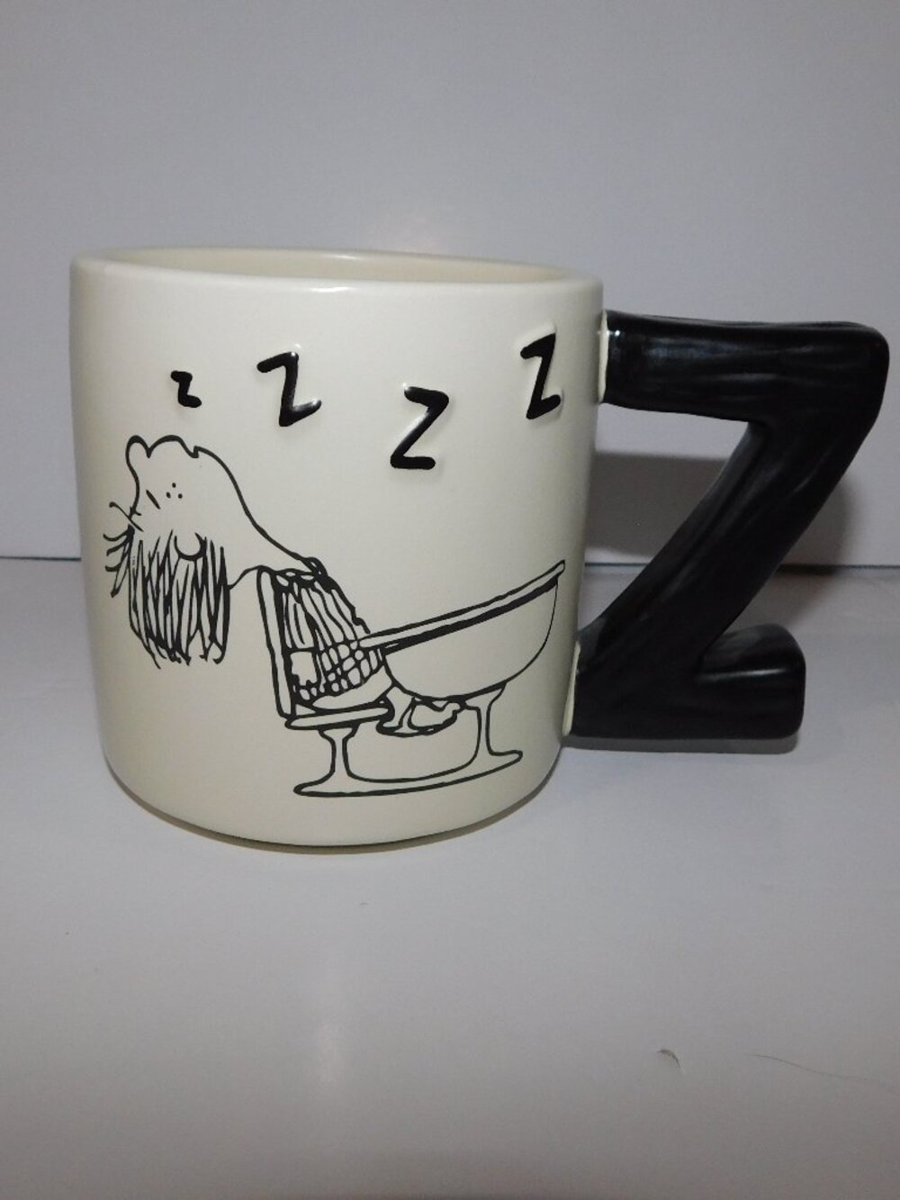 Hallmark Peanuts Peppermint Patty Sleeping Desk Z Coffee Mug Cream Black 16 oz